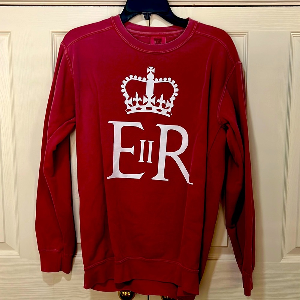 Comfort Colors Queen Elizabeth sweatshirt